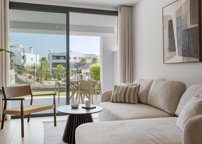 Vivi Homes - Lani - Terrace - Pool - Garden 公寓 埃斯特波纳